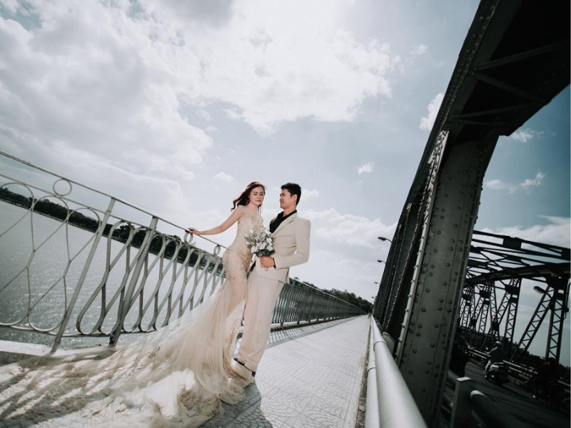 Cầu Trường Tiền địa điểm chụp ảnh cưới cực đẹp ở Huế
