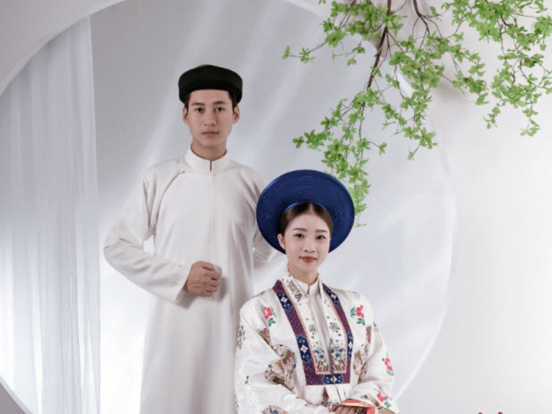 Ảnh cưới truyền thống với trang phục áo dài