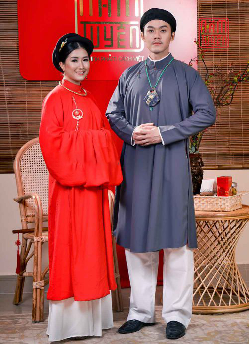 Chụp ảnh cưới phong cách cổ trang Việt Nam với áo Tấc truyền thống