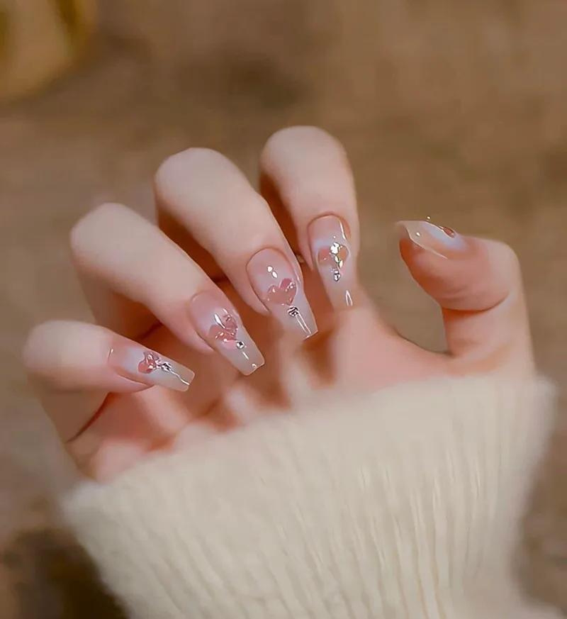 Mẫu Nail đơn giản, hiện đại